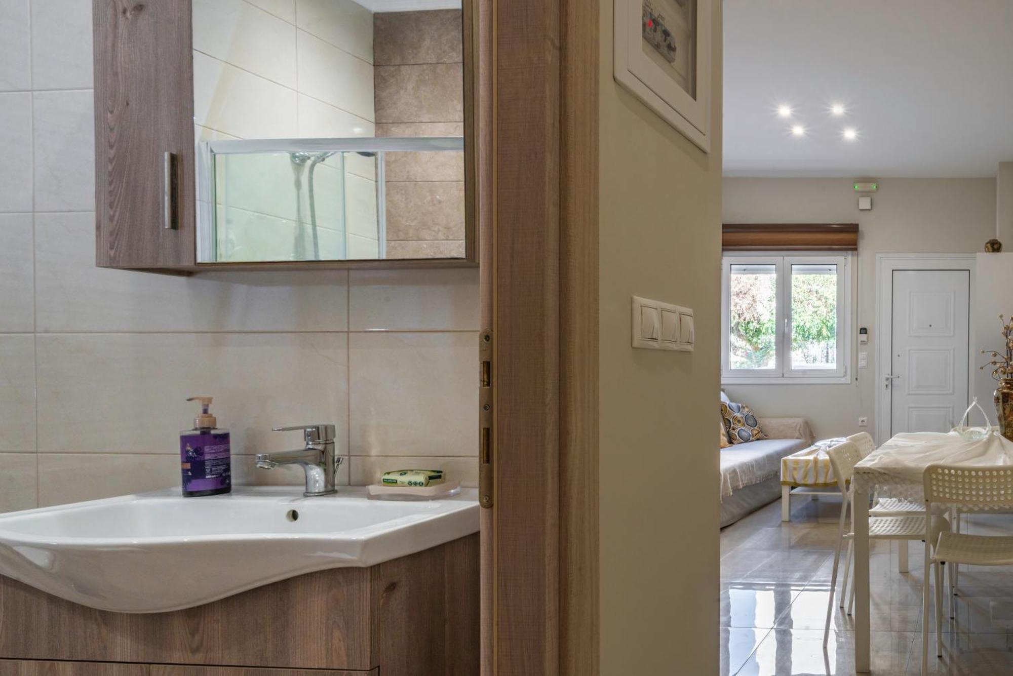 Neon Apartment, Modern, High Quality, Central Apt, Heraklion City 외부 사진